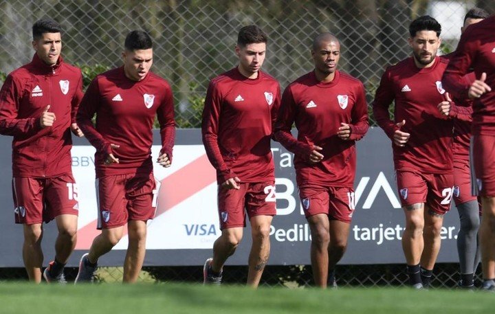 C371C8D9-FE21-4C0F-BDB6-A923AD3DA845